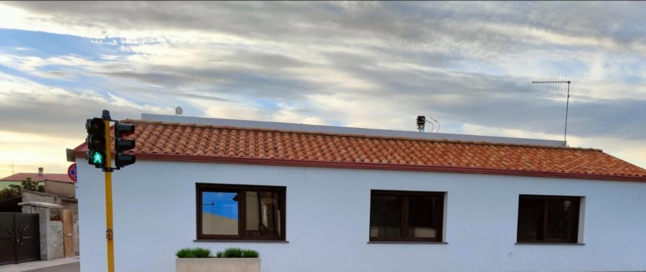Casa Janas Affittacamere Bed & Breakfast 피치나스 외부 사진