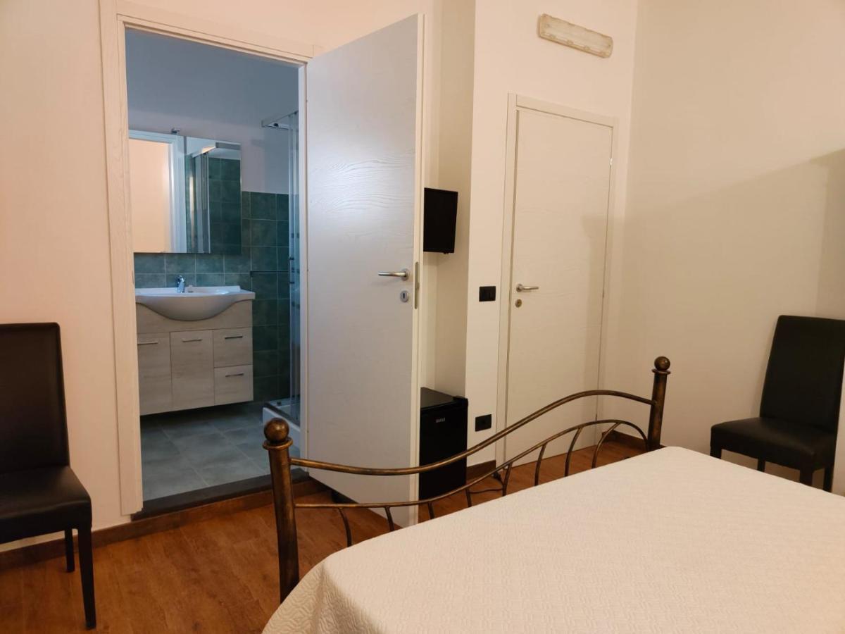 Casa Janas Affittacamere Bed & Breakfast 피치나스 외부 사진