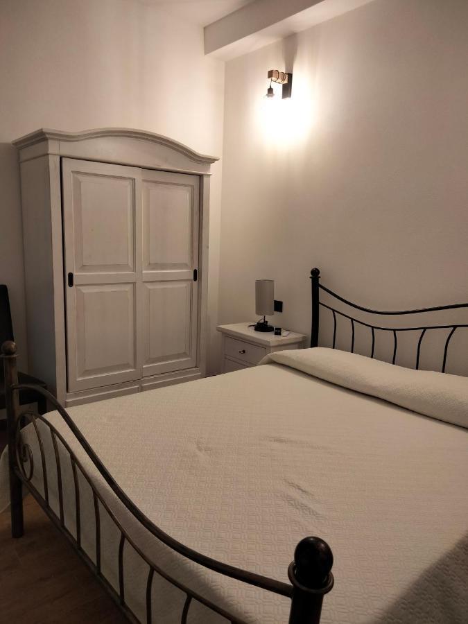 Casa Janas Affittacamere Bed & Breakfast 피치나스 외부 사진
