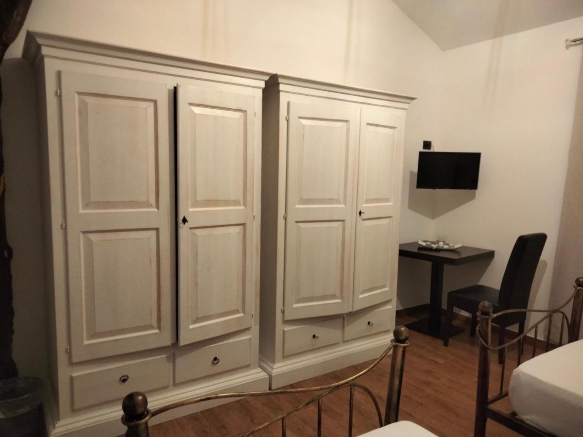 Casa Janas Affittacamere Bed & Breakfast 피치나스 외부 사진
