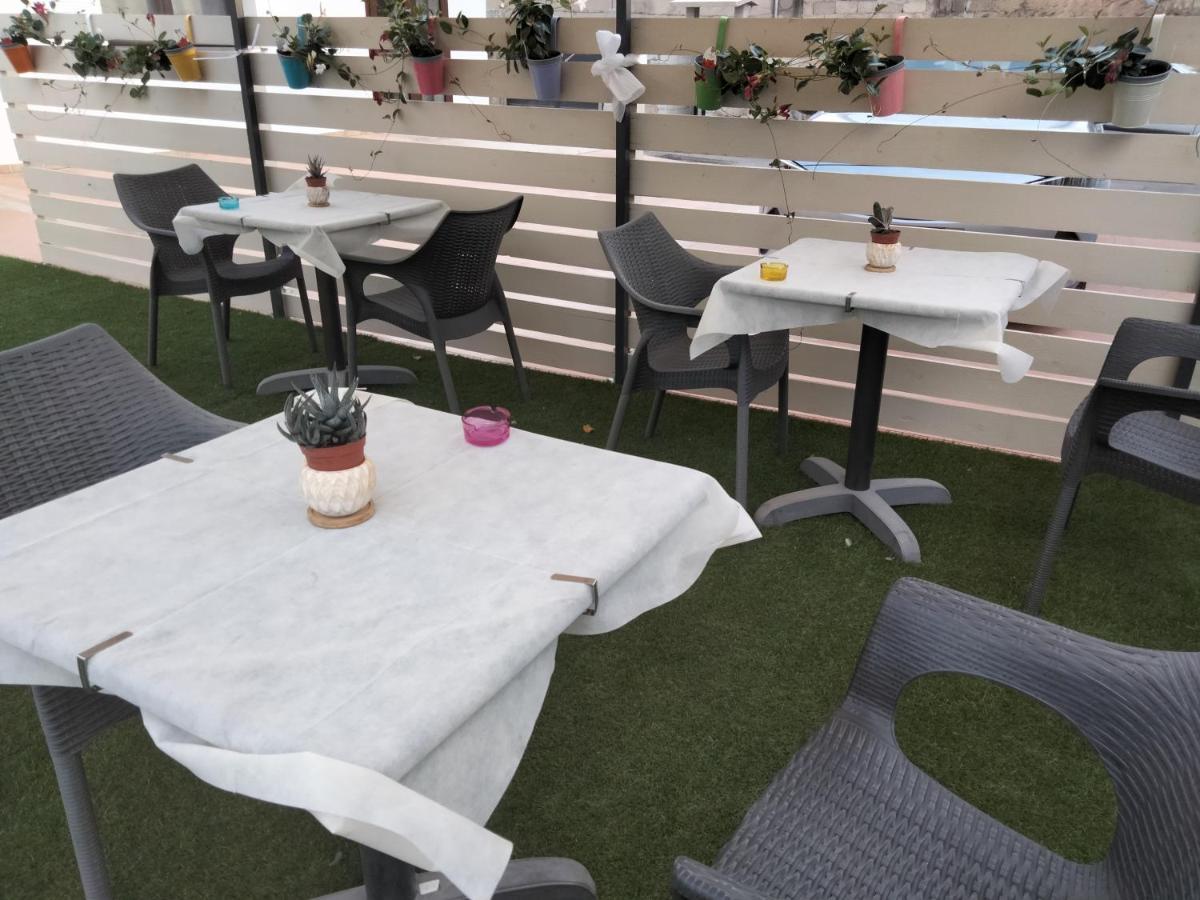 Casa Janas Affittacamere Bed & Breakfast 피치나스 외부 사진