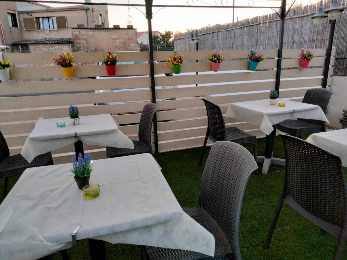 Casa Janas Affittacamere Bed & Breakfast 피치나스 외부 사진